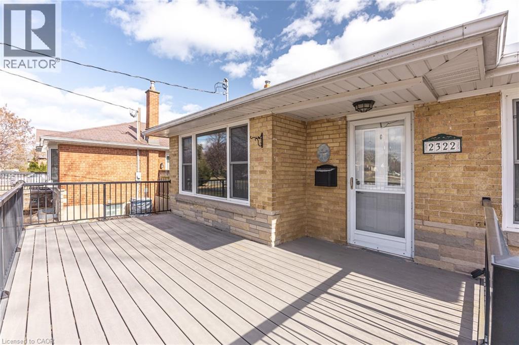 2322 Redfern Road, Burlington, Ontario  L7R 1X3 - Photo 3 - 40799040