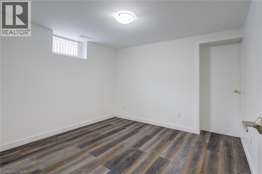 2322 Redfern Road, Burlington, Ontario  L7R 1X3 - Photo 40 - 40799040