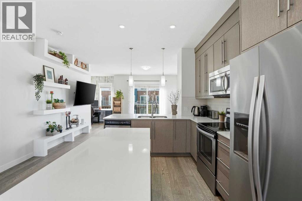 70, 111 Rainbow Falls Gate, Chestermere, Alberta  T1X 0Z4 - Photo 14 - A2282334