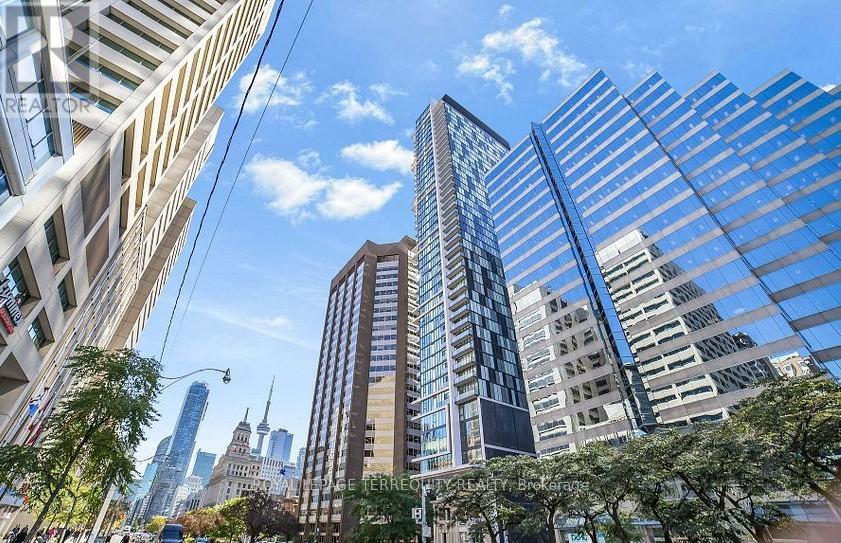 Ph101 - 426 University Avenue, Toronto, Ontario  M5G 1S9 - Photo 31 - C12879430