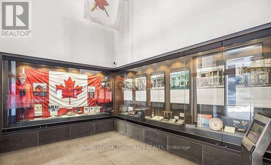 Ph101 - 426 University Avenue, Toronto, Ontario  M5G 1S9 - Photo 34 - C12879430