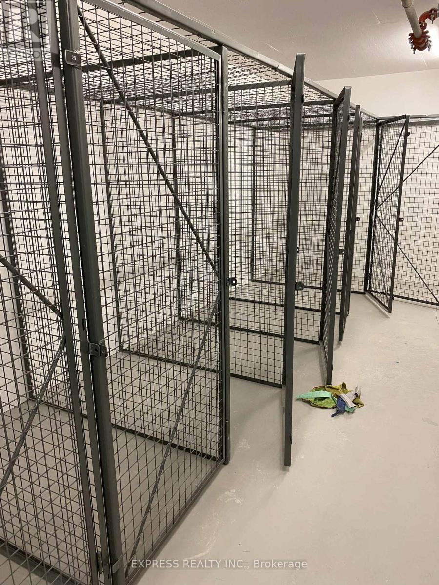 306j - 95 Mcmahon Drive, Toronto, Ontario  M2K 0H2 - Photo 8 - C12902680