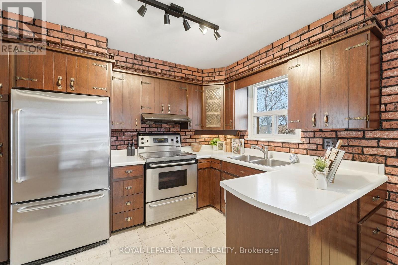 174 Darlingside Drive, Toronto, Ontario  M1E 3P6 - Photo 19 - E12901976