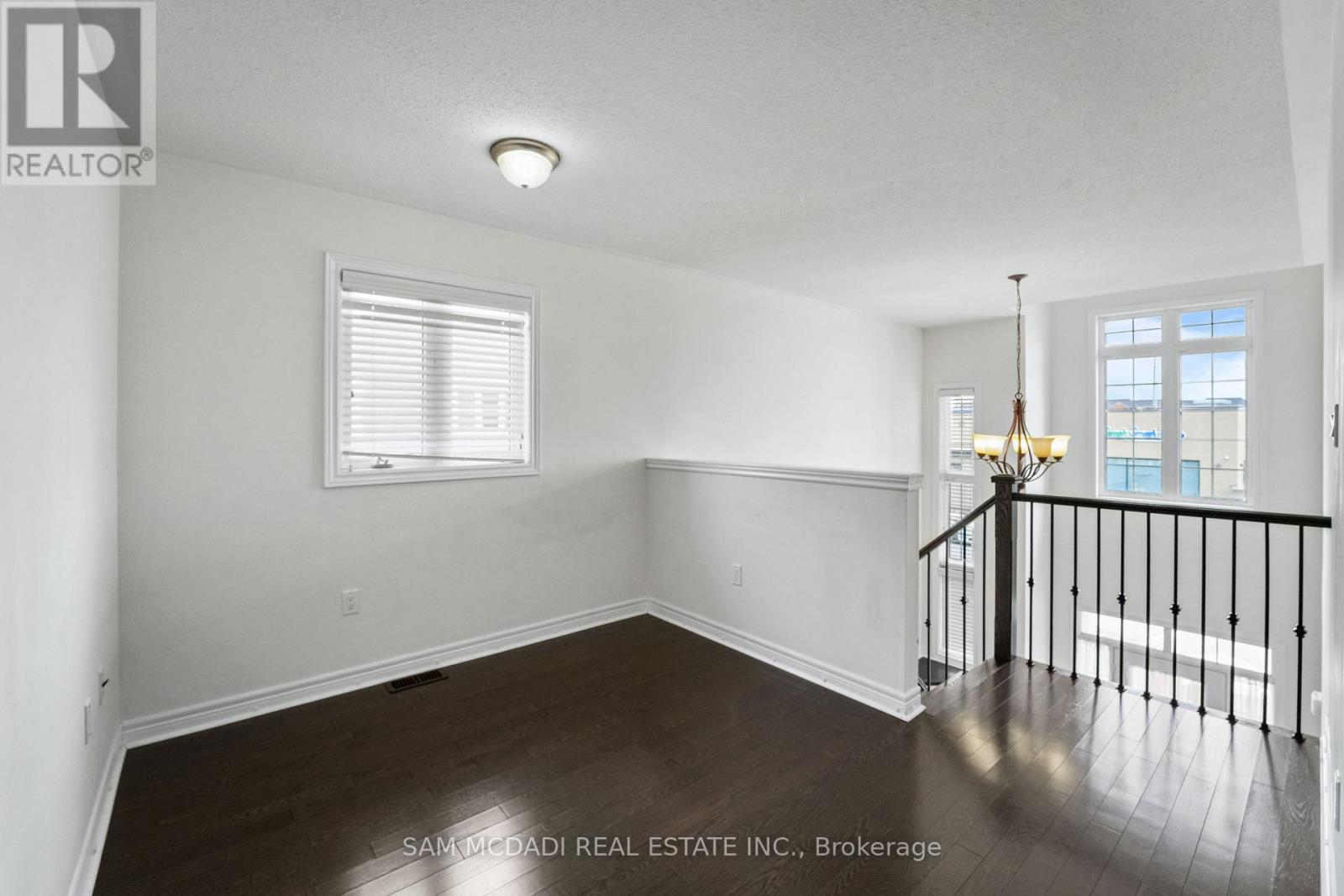 26 Montpelier Street, Brampton (Brampton West), Ontario  L6Y 6A6 - Photo 12 - W12867276