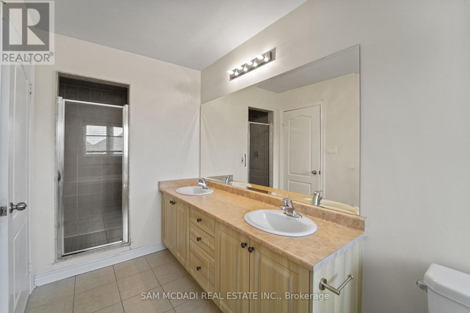 26 Montpelier Street, Brampton (Brampton West), Ontario  L6Y 6A6 - Photo 26 - W12867276