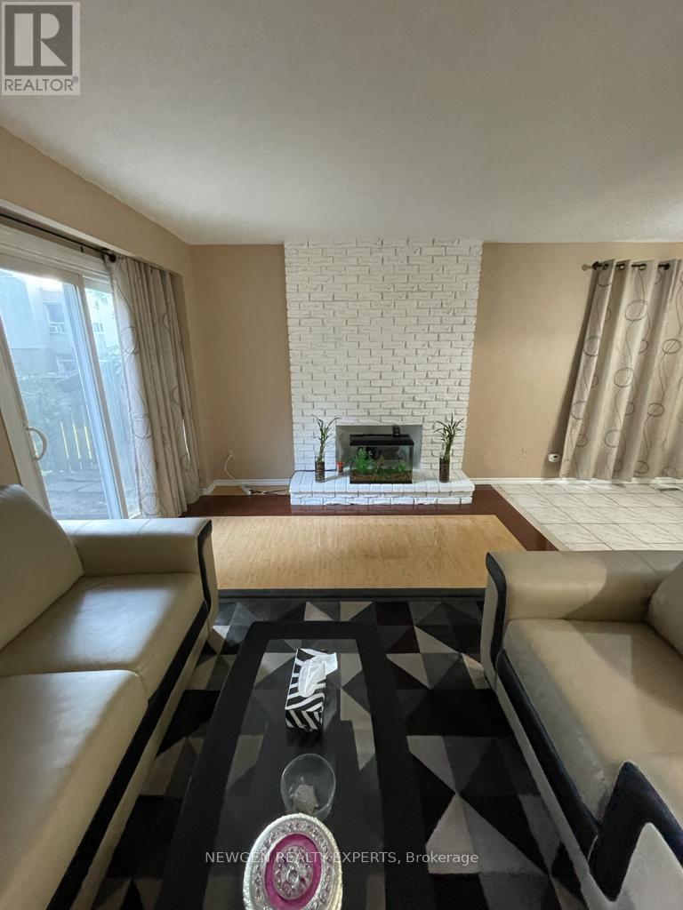 16 - 2058 Martin Grove Road, Toronto, Ontario  M9V 4B6 - Photo 14 - W12904696