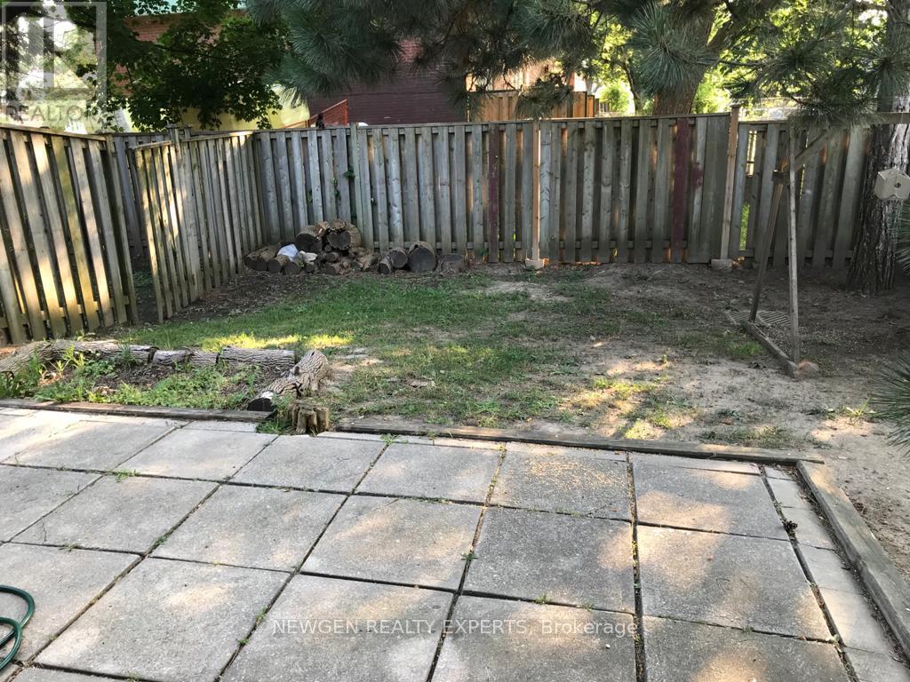 16 - 2058 Martin Grove Road, Toronto, Ontario  M9V 4B6 - Photo 21 - W12904696