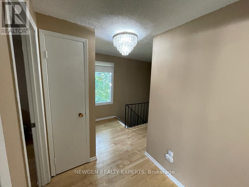 16 - 2058 Martin Grove Road, Toronto, Ontario  M9V 4B6 - Photo 16 - W12904696