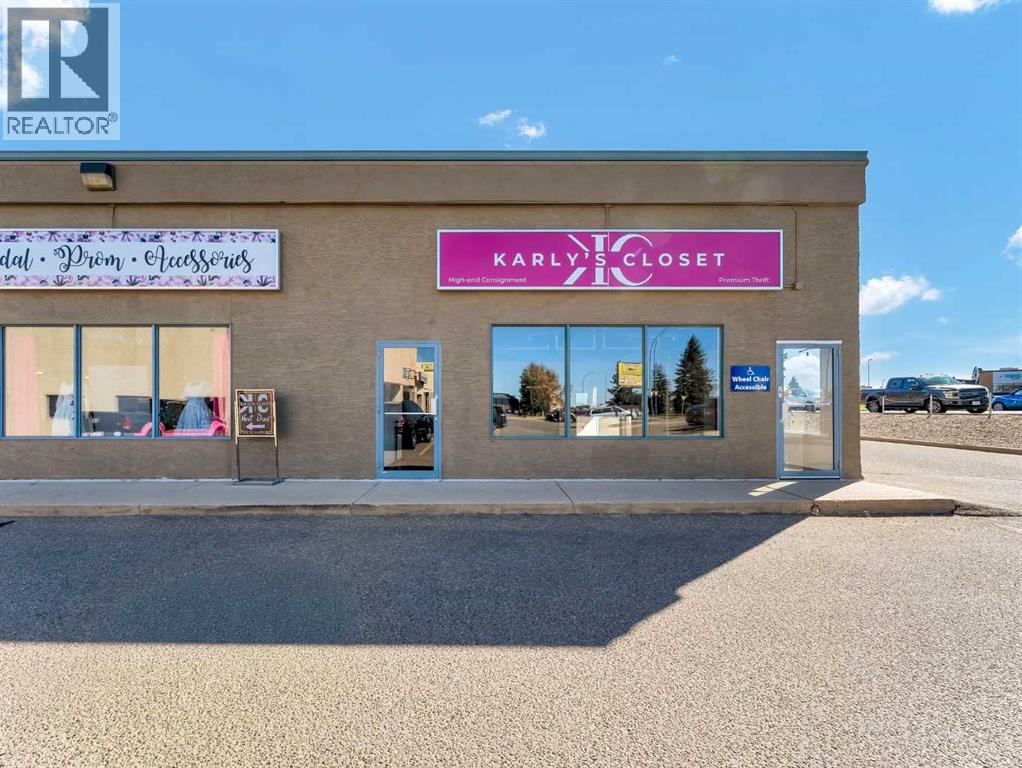 8, 3295 Dunmore Road Se, Medicine Hat, Alberta  T1B 3R2 - Photo 2 - A2260076