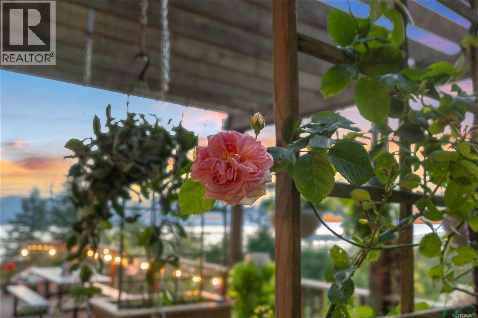 248 Suneagle Dr, Salt Spring, British Columbia  V8K 1E5 - Photo 78 - 1023641