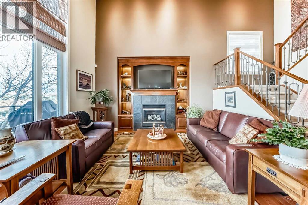 487 Rocky Ridge Drive NW, Calgary, Alberta  T3G 5C3 - Photo 12 - A2290057