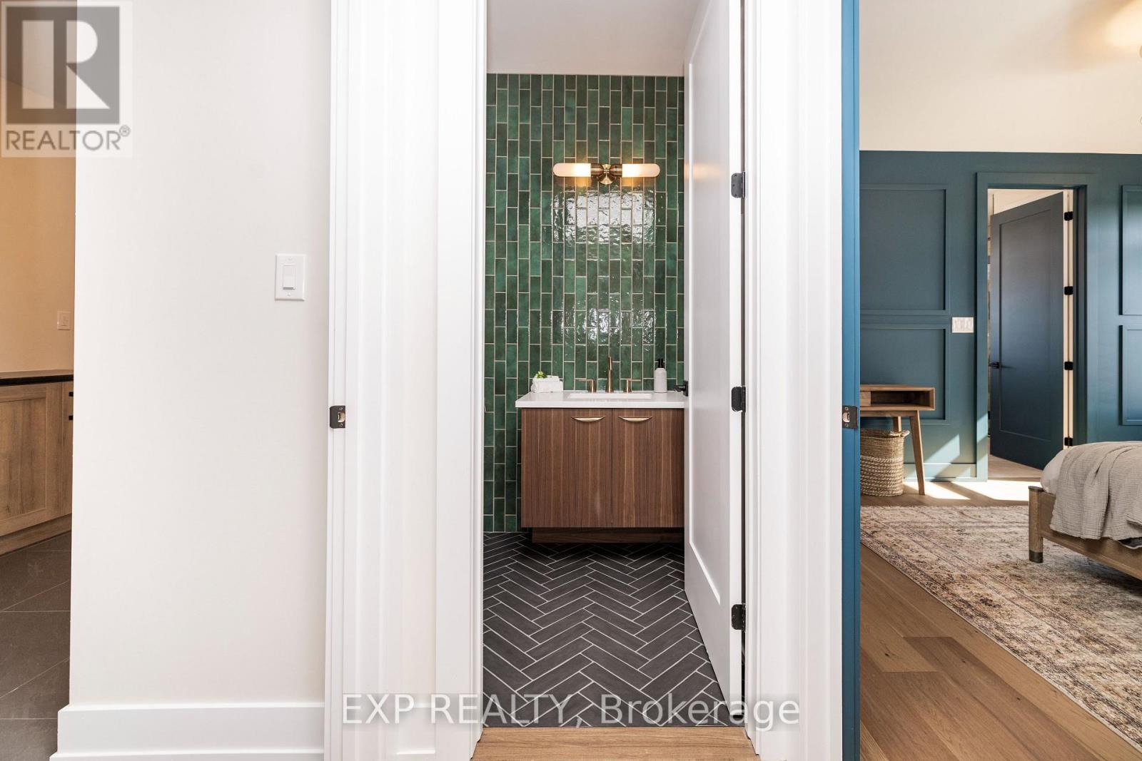 245 Trudeau Crescent, Russell, Ontario  K4R 1E5 - Photo 29 - X12905234