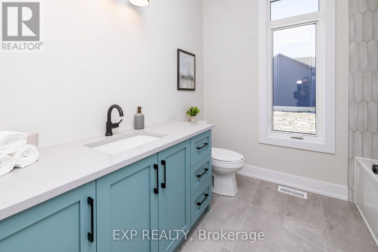 245 Trudeau Crescent, Russell, Ontario  K4R 1E5 - Photo 43 - X12905234