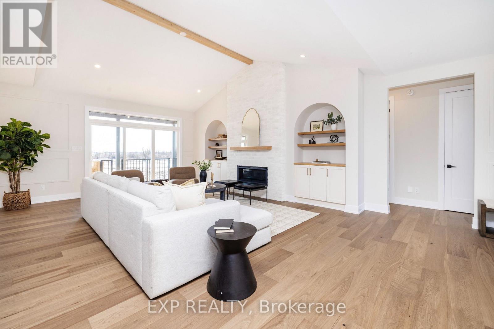 245 Trudeau Crescent, Russell, Ontario  K4R 1E5 - Photo 8 - X12905234