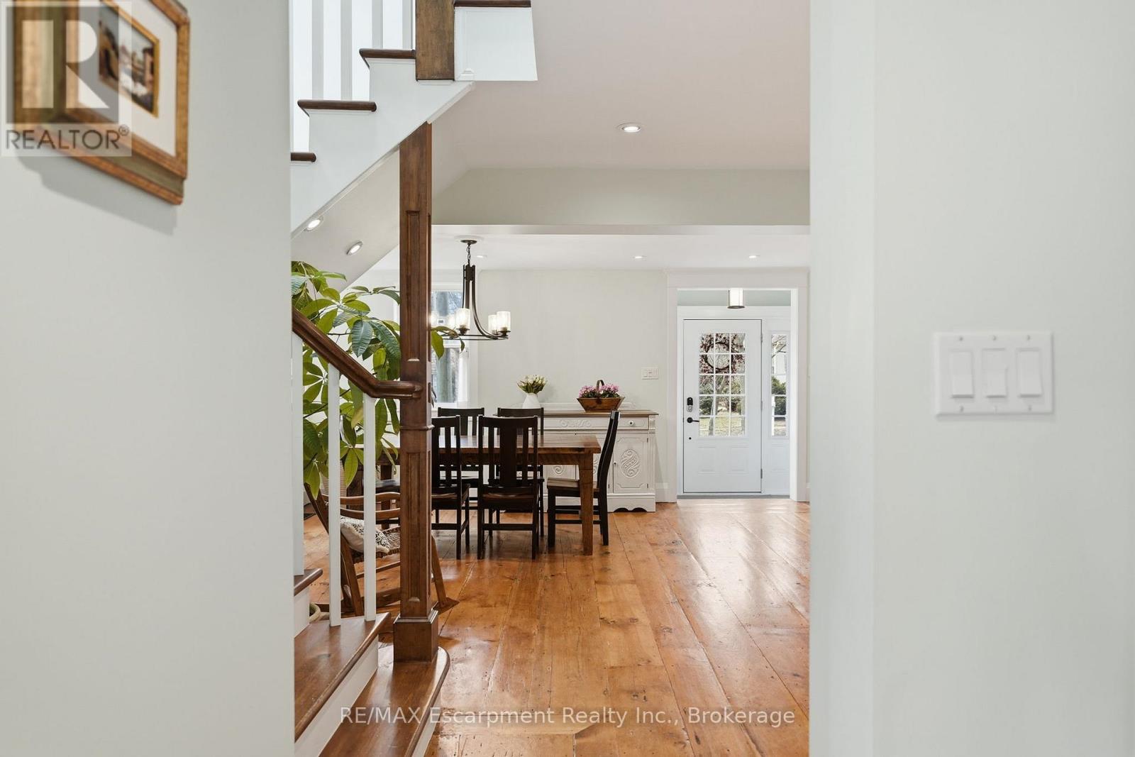 228 Mill Street N, Hamilton, Ontario  L0R 2H0 - Photo 4 - X12905174