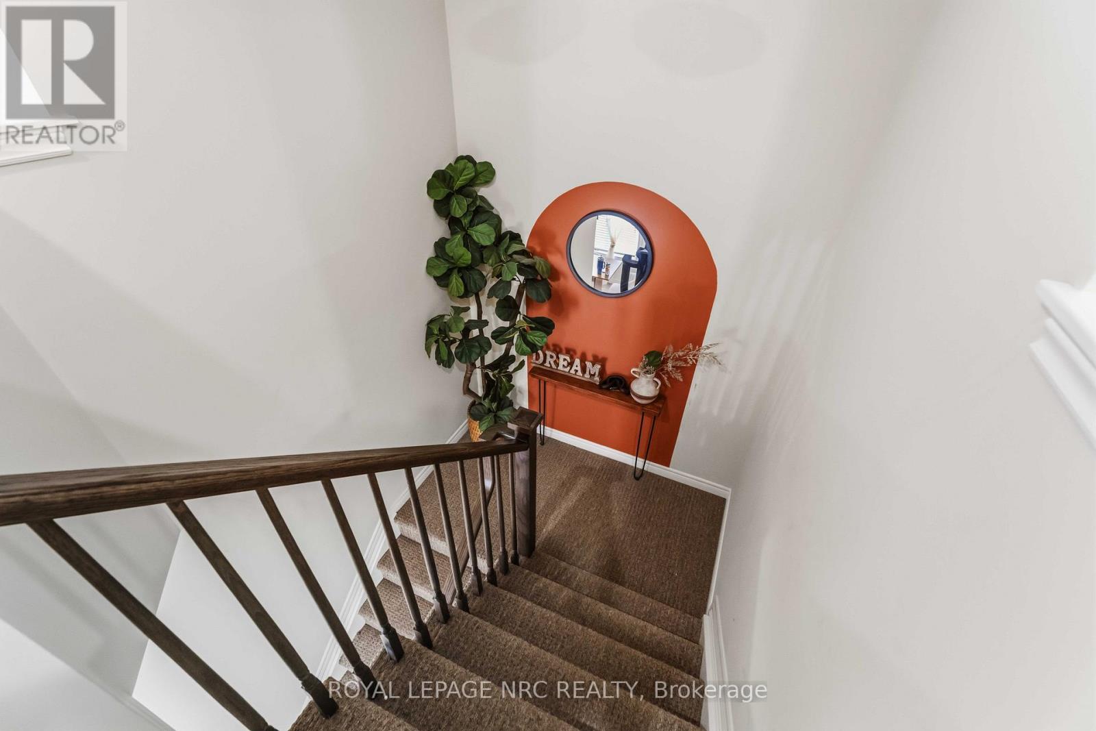 15 Hawthorn Avenue, Thorold, Ontario  L2V 0H9 - Photo 17 - X12905176