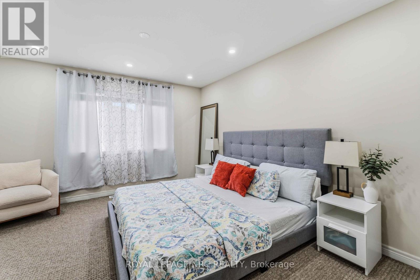 15 Hawthorn Avenue, Thorold, Ontario  L2V 0H9 - Photo 25 - X12905176