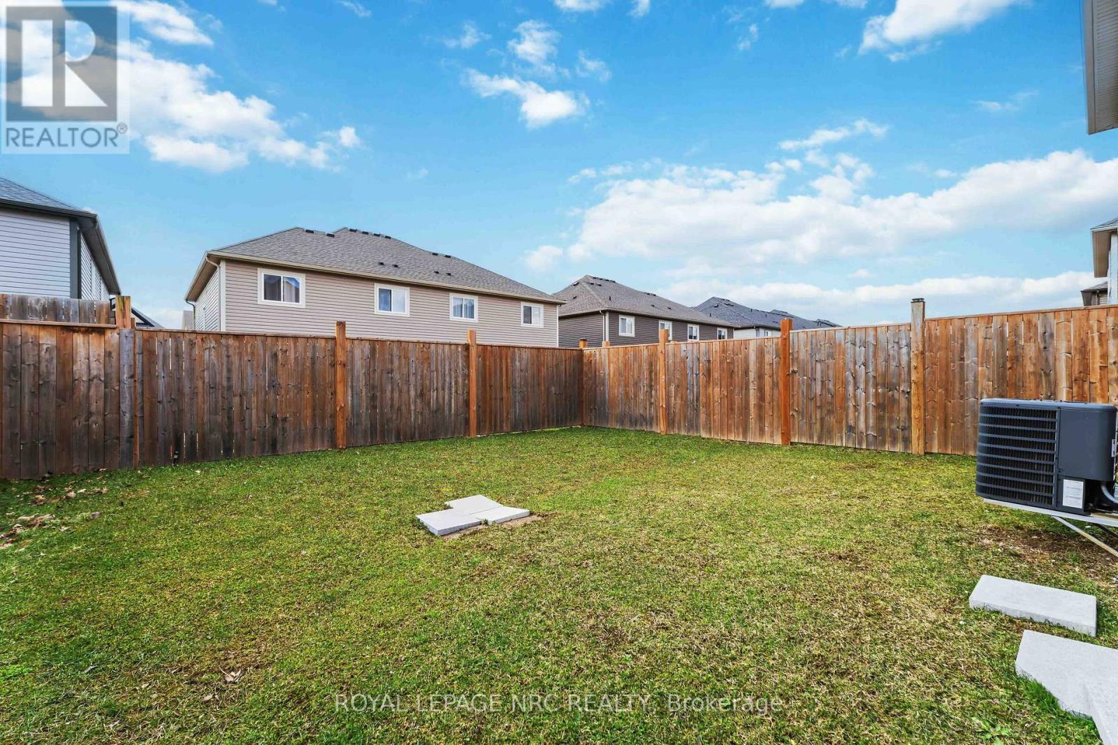 15 Hawthorn Avenue, Thorold, Ontario  L2V 0H9 - Photo 28 - X12905176