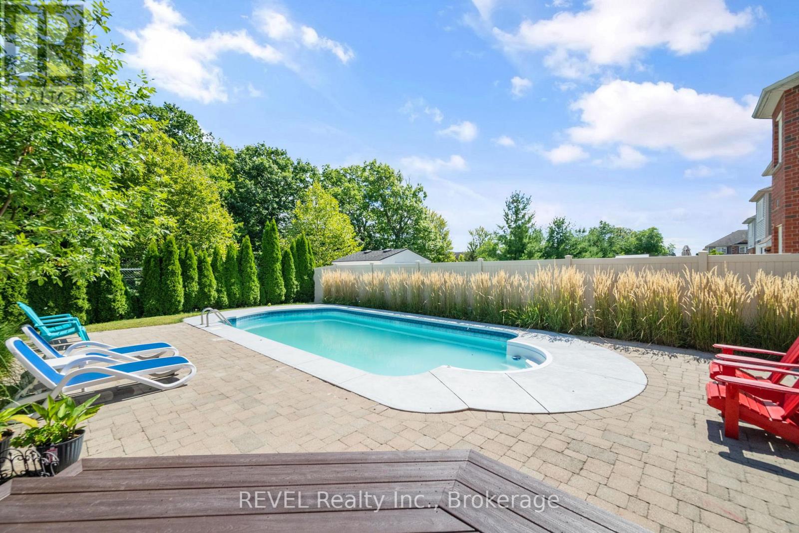 6440 St. Michael Avenue, Niagara Falls, Ontario  L2H 0C5 - Photo 2 - X12905210