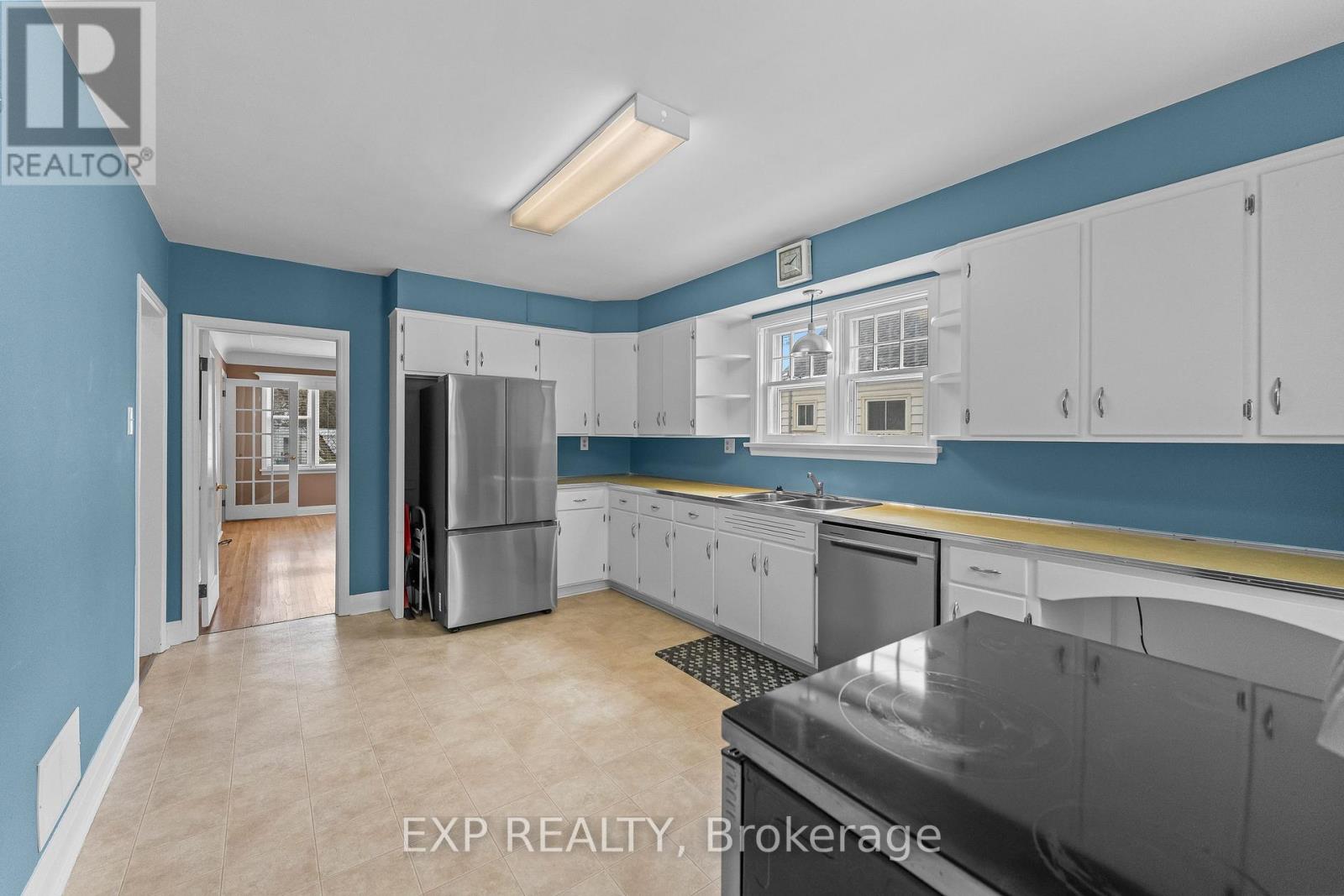 3935 St Peter Avenue, Niagara Falls, Ontario  L2J 2N9 - Photo 11 - X12905232