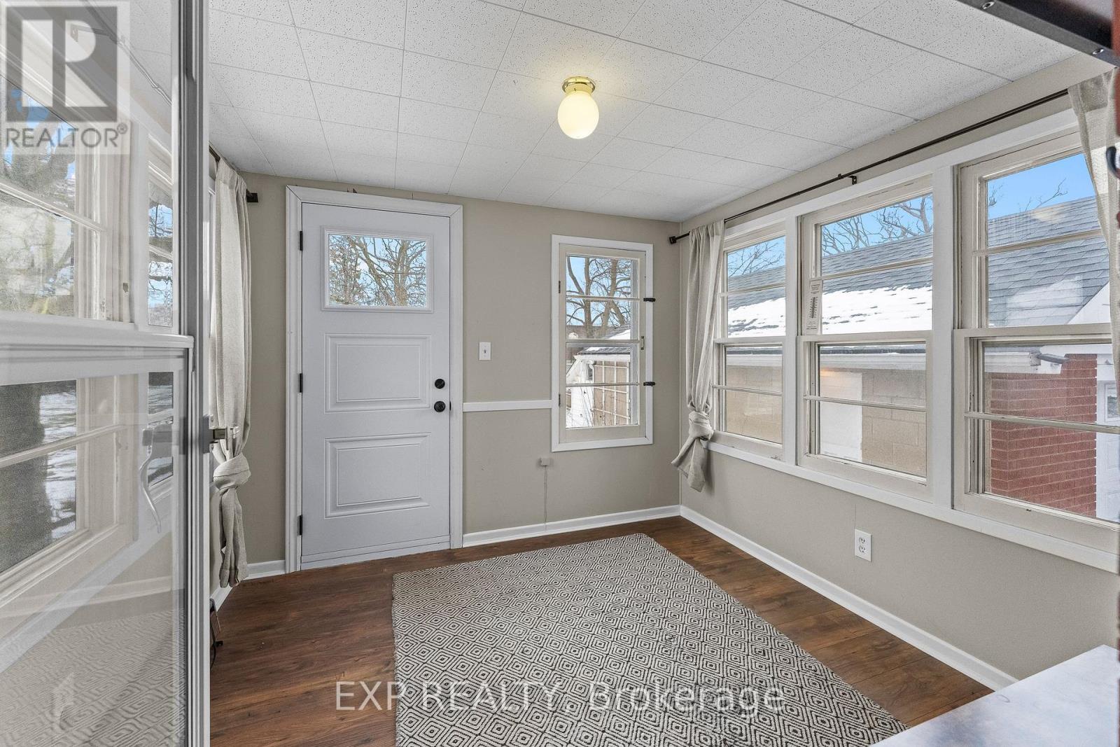 3935 St Peter Avenue, Niagara Falls, Ontario  L2J 2N9 - Photo 16 - X12905232