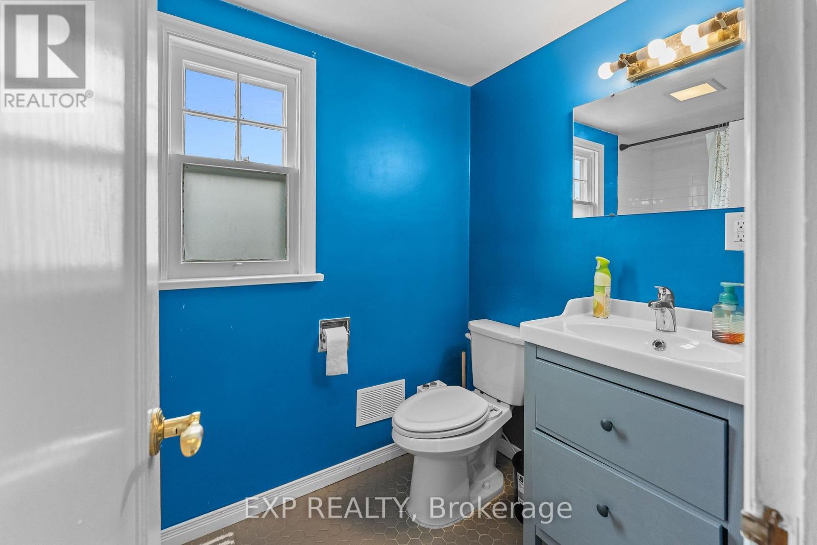 3935 St Peter Avenue, Niagara Falls, Ontario  L2J 2N9 - Photo 21 - X12905232