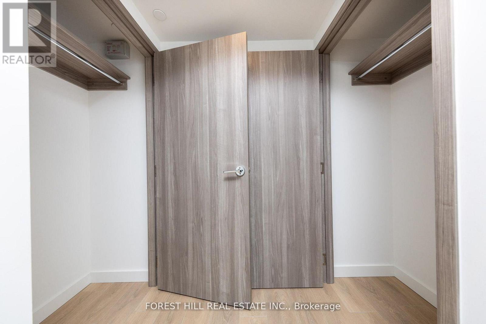 1701 - 1 Concord Cityplace Way, Toronto, Ontario  M5V 0X3 - Photo 18 - C12905088