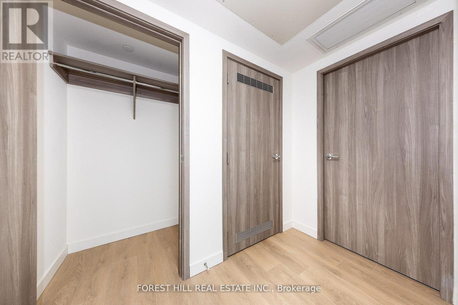 1701 - 1 Concord Cityplace Way, Toronto, Ontario  M5V 0X3 - Photo 19 - C12905088