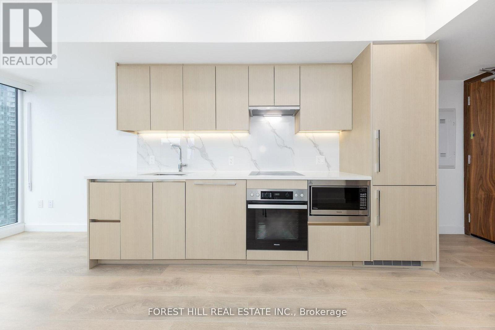 1701 - 1 Concord Cityplace Way, Toronto, Ontario  M5V 0X3 - Photo 4 - C12905088