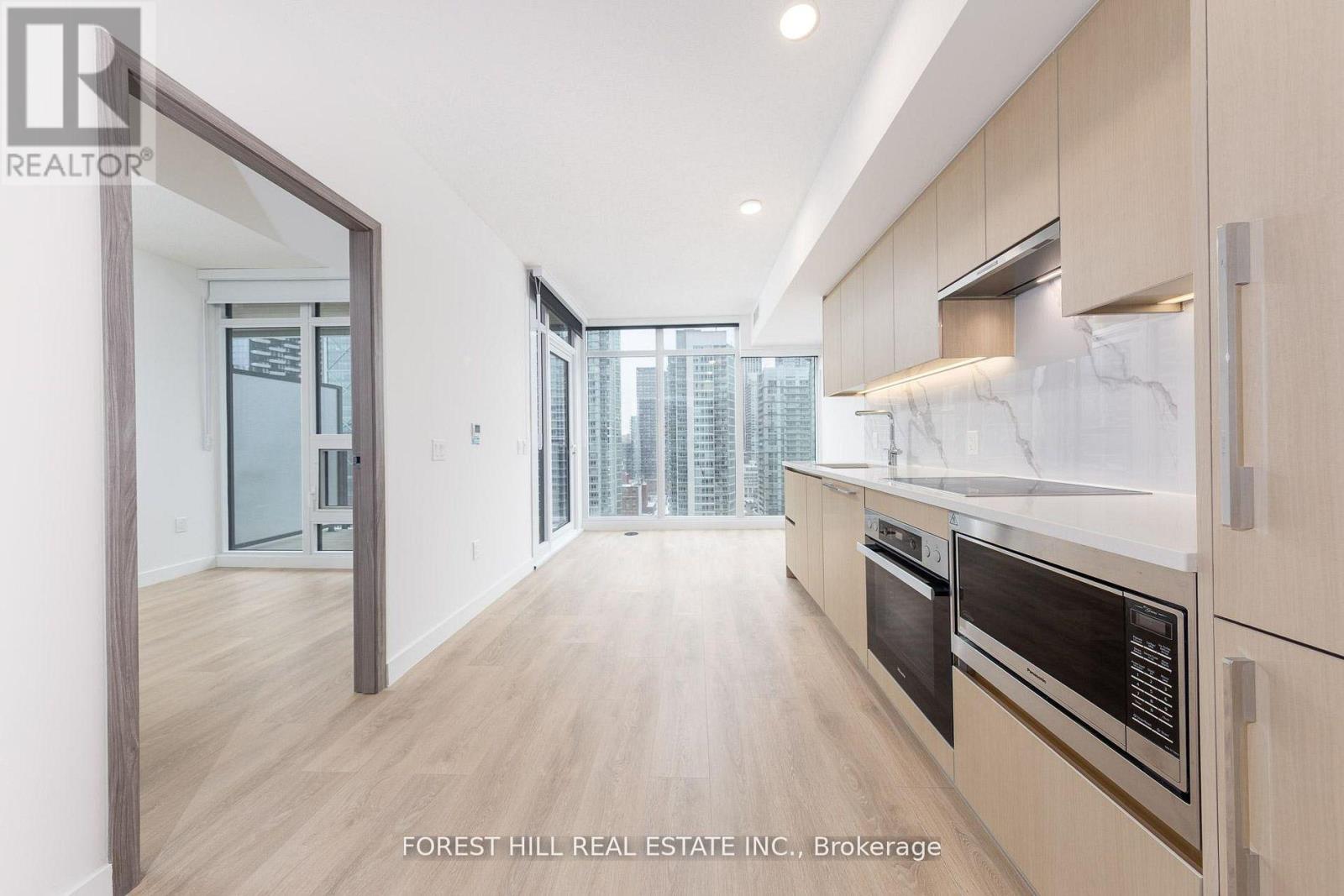 1701 - 1 Concord Cityplace Way, Toronto, Ontario  M5V 0X3 - Photo 7 - C12905088