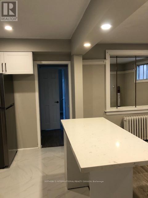 A2 - 647 Vaughan Road, Toronto (Oakwood Village), Ontario  M6E 2Y4 - Photo 3 - C12905098