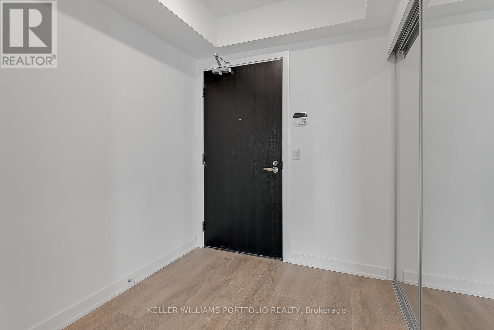 4809 - 501 Yonge Street, Toronto (Church-Yonge Corridor), Ontario  M4Y 0G8 - Photo 2 - C12905128