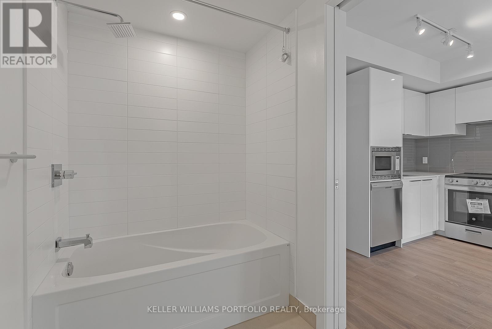 4809 - 501 Yonge Street, Toronto (Church-Yonge Corridor), Ontario  M4Y 0G8 - Photo 5 - C12905128