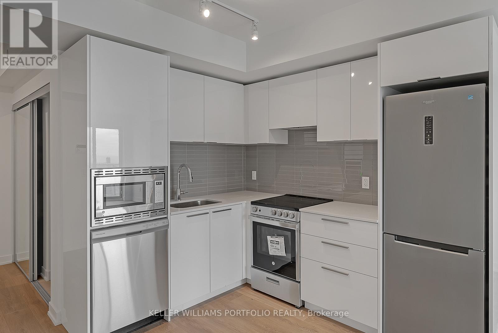 4809 - 501 Yonge Street, Toronto (Church-Yonge Corridor), Ontario  M4Y 0G8 - Photo 9 - C12905128