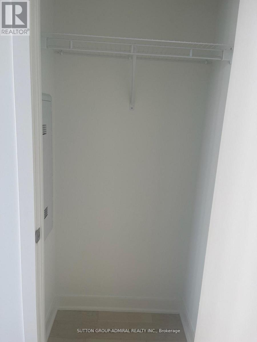 3505 - 11 Yorkville Avenue, Toronto, Ontario  M4W 0B7 - Photo 14 - C12905222