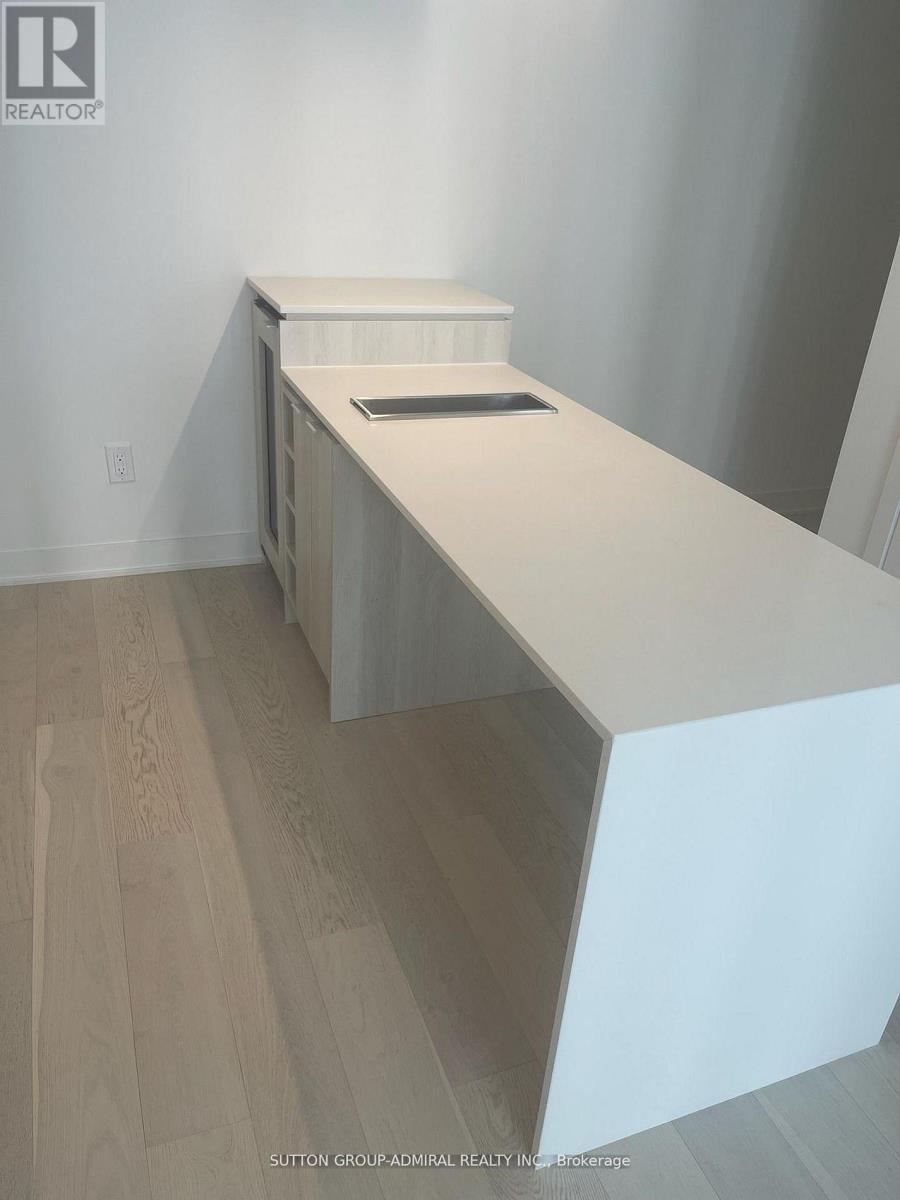 3505 - 11 Yorkville Avenue, Toronto, Ontario  M4W 0B7 - Photo 9 - C12905222