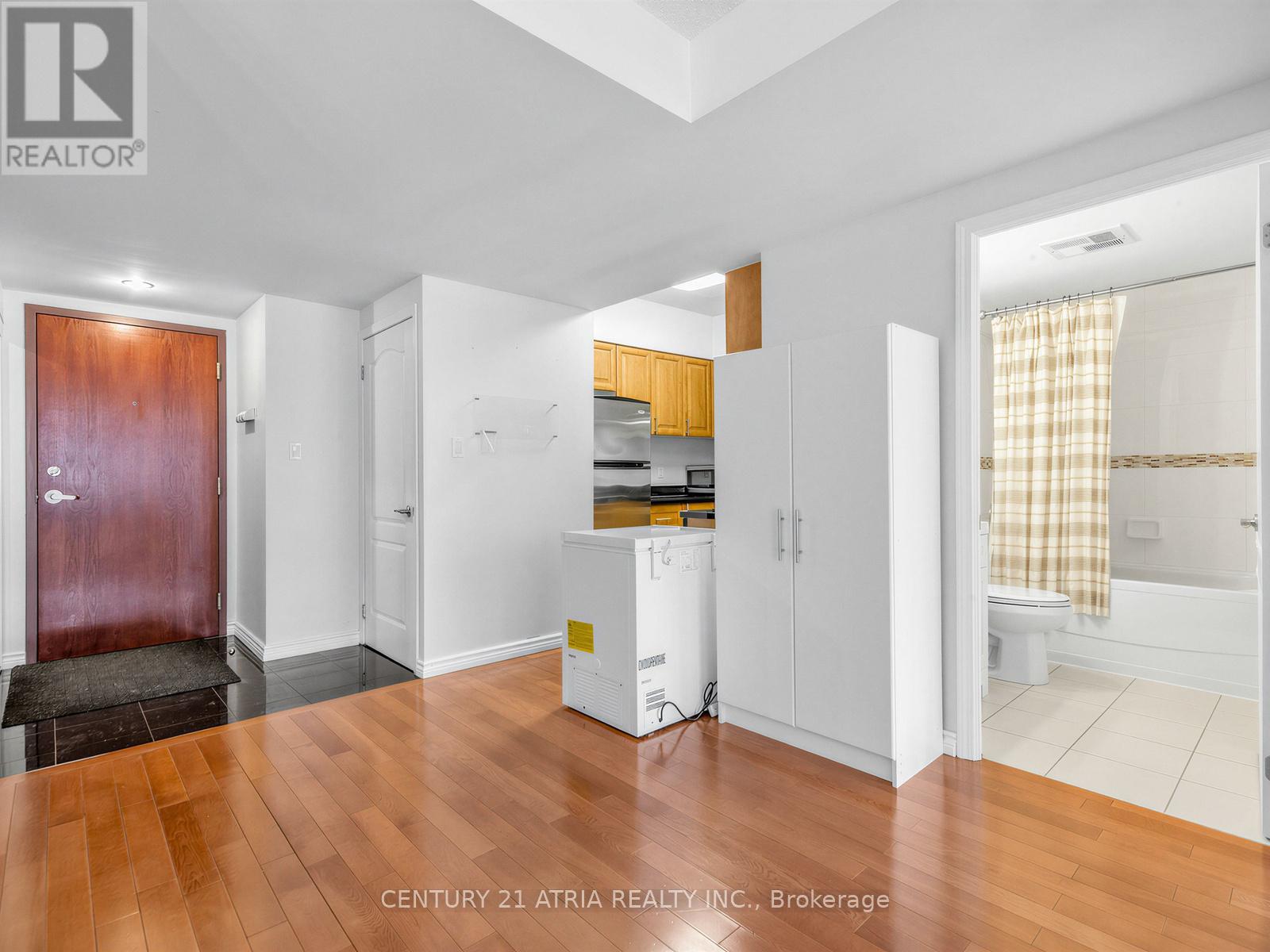 601 - 263 Wellington Street W, Toronto (Waterfront Communities), Ontario  M5V 3P9 - Photo 21 - C12905256