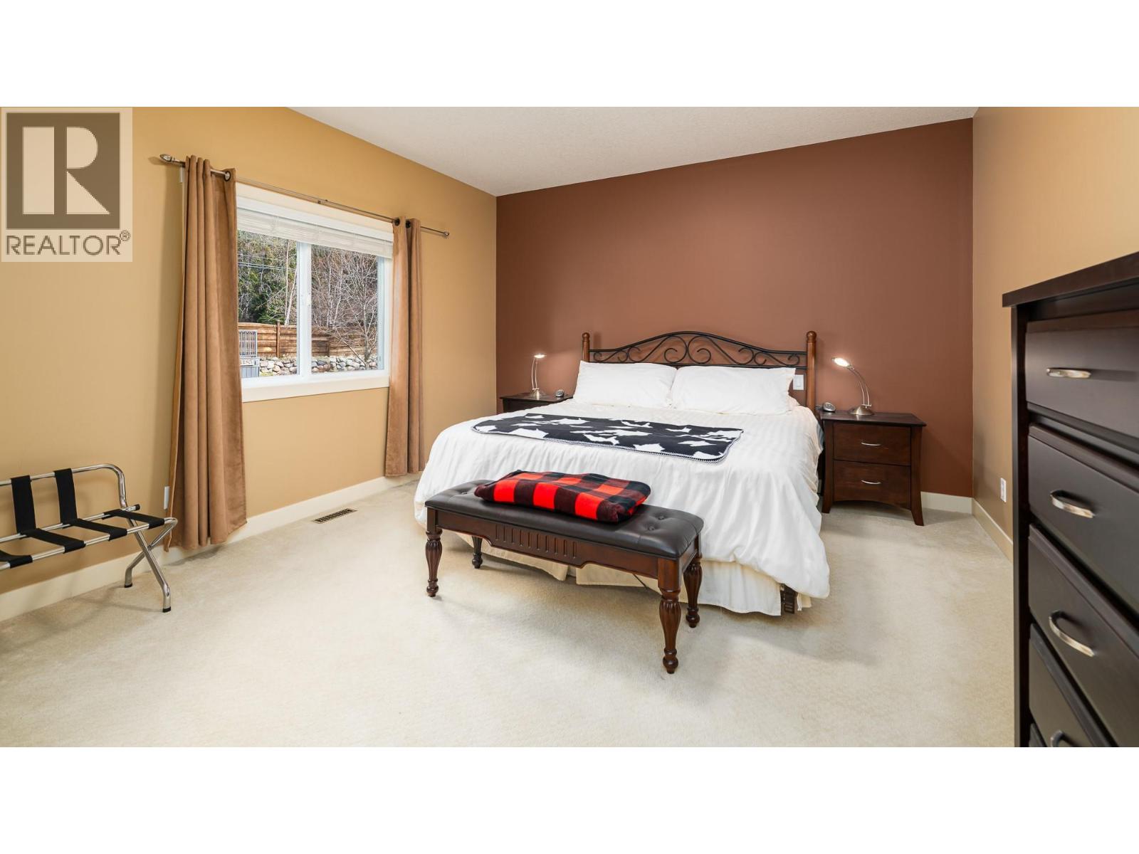 13484 & 13486 Lakeshore Drive, Boswell, British Columbia  V0B 1A4 - Photo 17 - 10379452