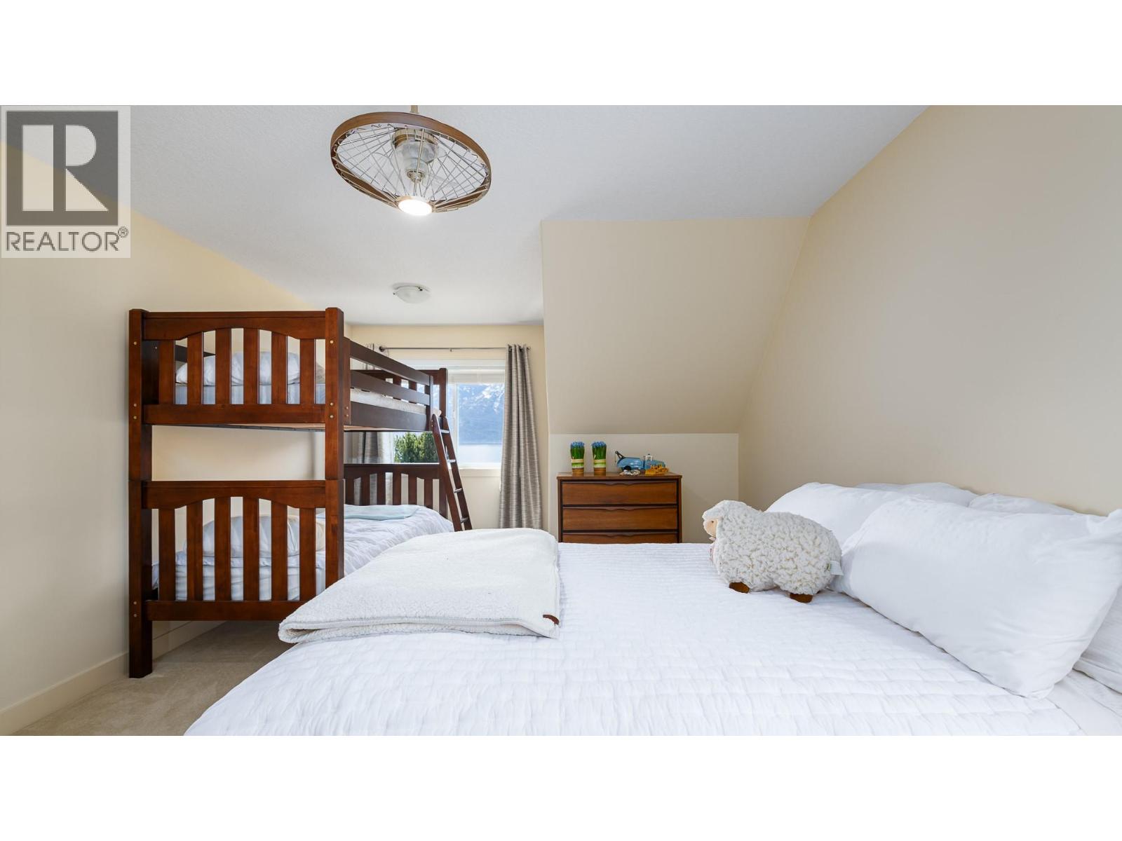 13484 & 13486 Lakeshore Drive, Boswell, British Columbia  V0B 1A4 - Photo 26 - 10379452