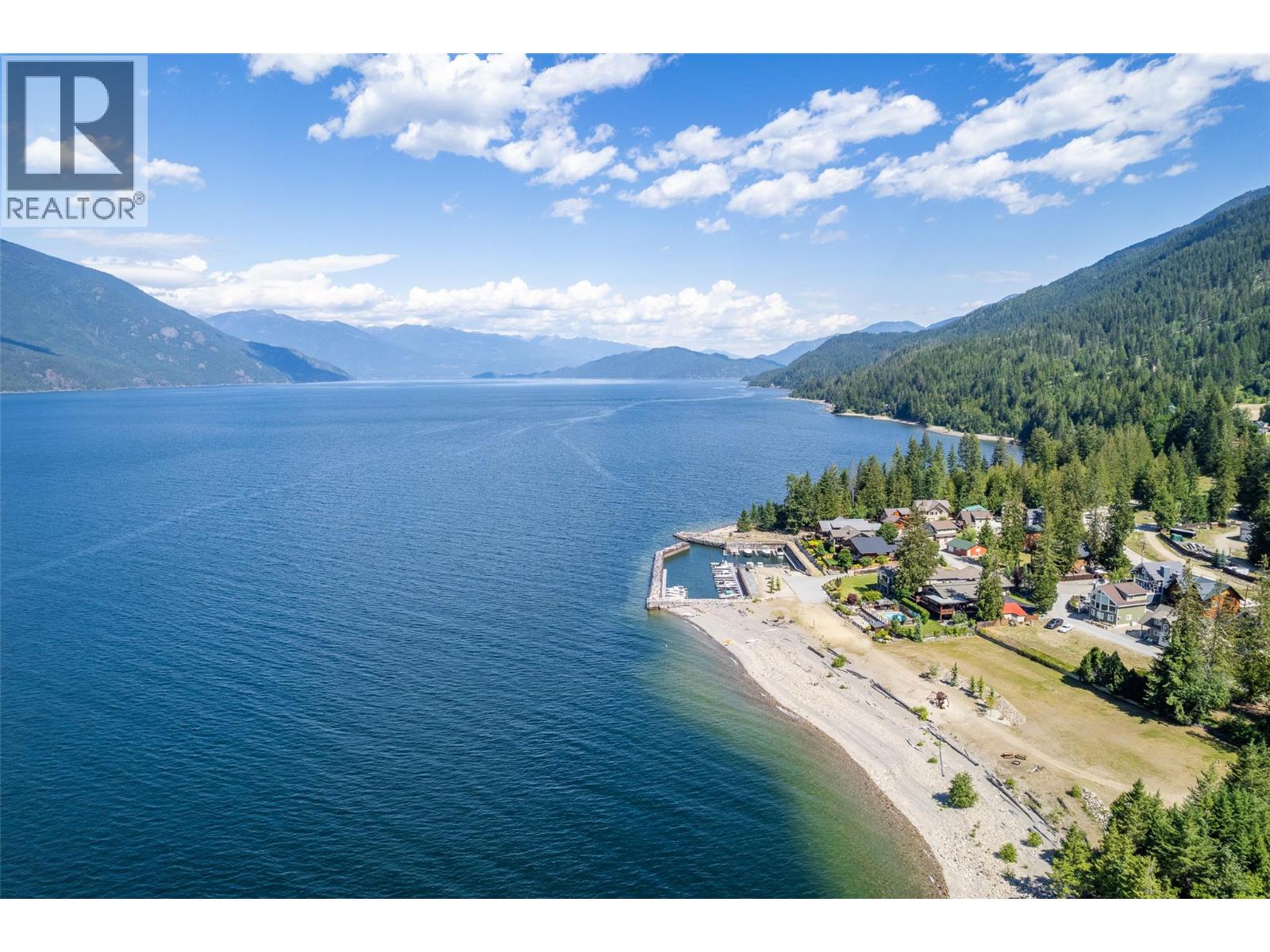 13484 & 13486 Lakeshore Drive, Boswell, British Columbia  V0B 1A4 - Photo 33 - 10379452