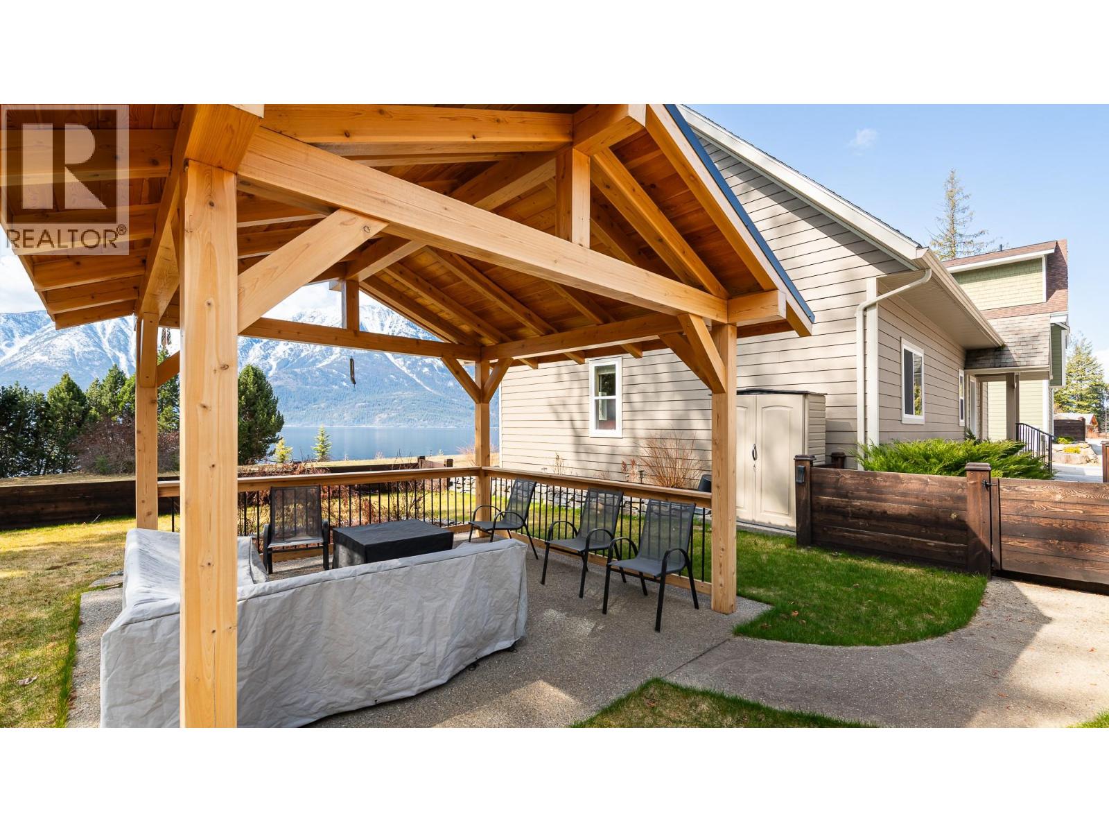 13484 & 13486 Lakeshore Drive, Boswell, British Columbia  V0B 1A4 - Photo 4 - 10379452