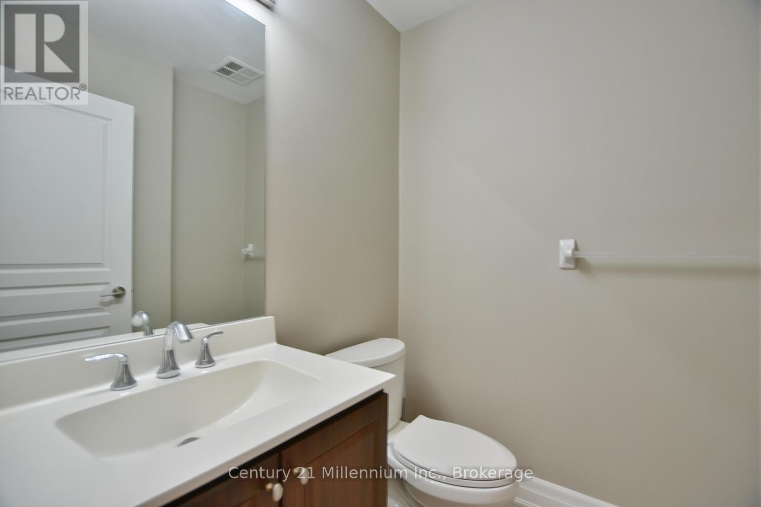 208 - 1 Shipyard Lane, Collingwood, Ontario  L9Y 0W2 - Photo 38 - S12905134