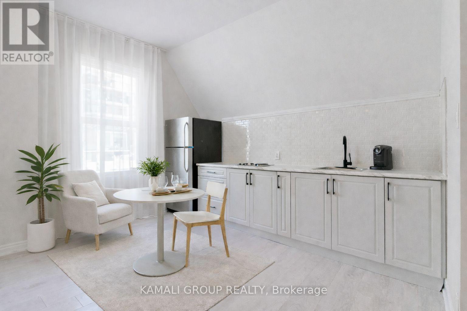 UNIT 3 - 93 MCMILLAN DRIVE, Oshawa, Ontario