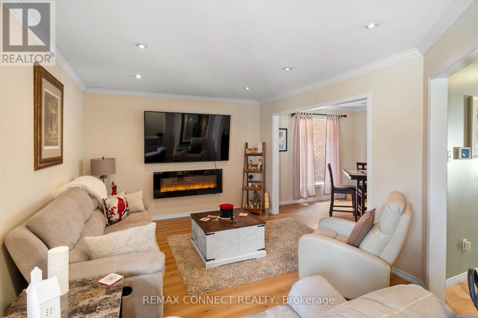 52 Marshall Crescent, Ajax, Ontario  L1T 2N4 - Photo 3 - E12905216