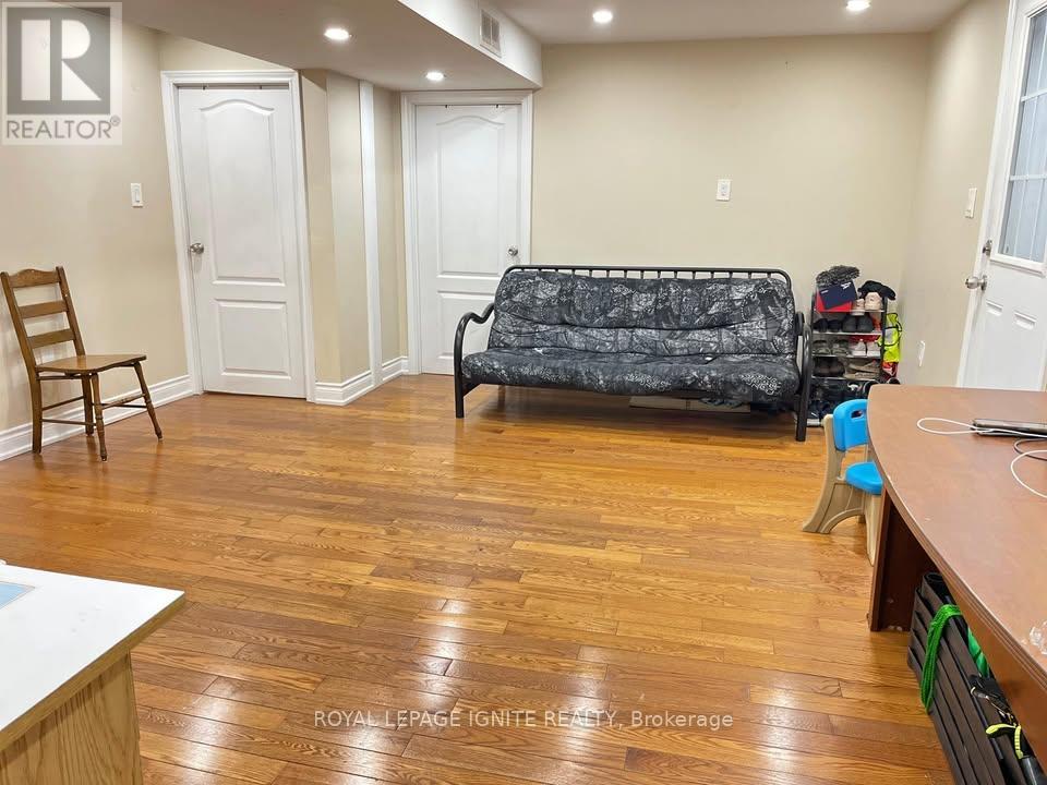 Bsmt - 103 Puma Drive, Toronto (L'amoreaux), Ontario  M1V 1G8 - Photo 5 - E12905250