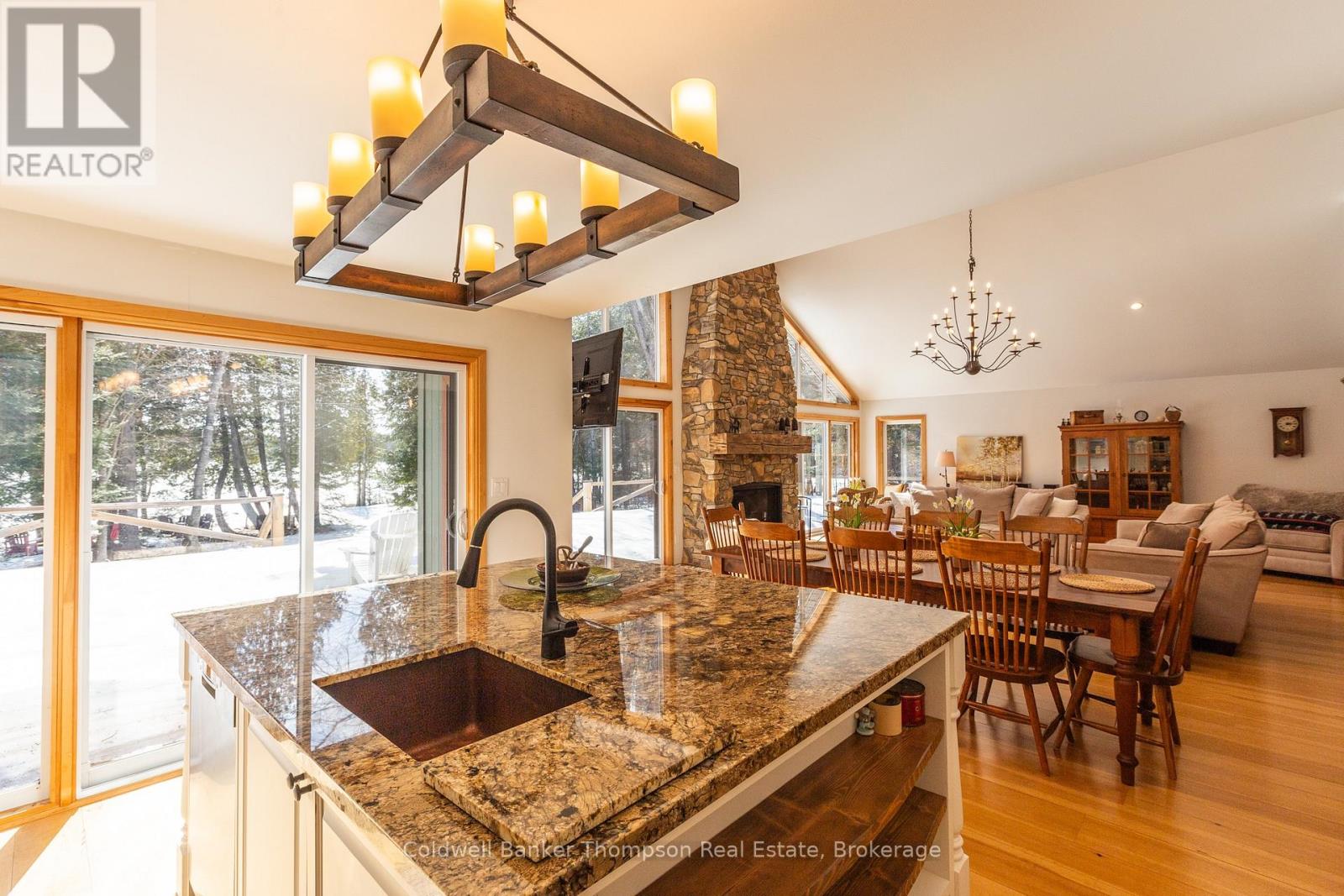 369 Pinegrove Road, Perry, Ontario  P0A 1J0 - Photo 9 - X12905202