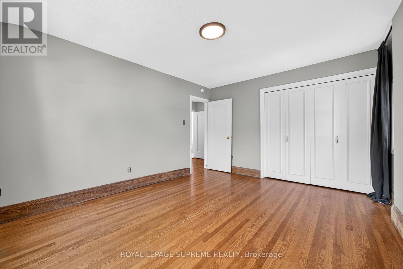 10 King Street Crescent, Toronto, Ontario  M9N 1K6 - Photo 33 - W12426107