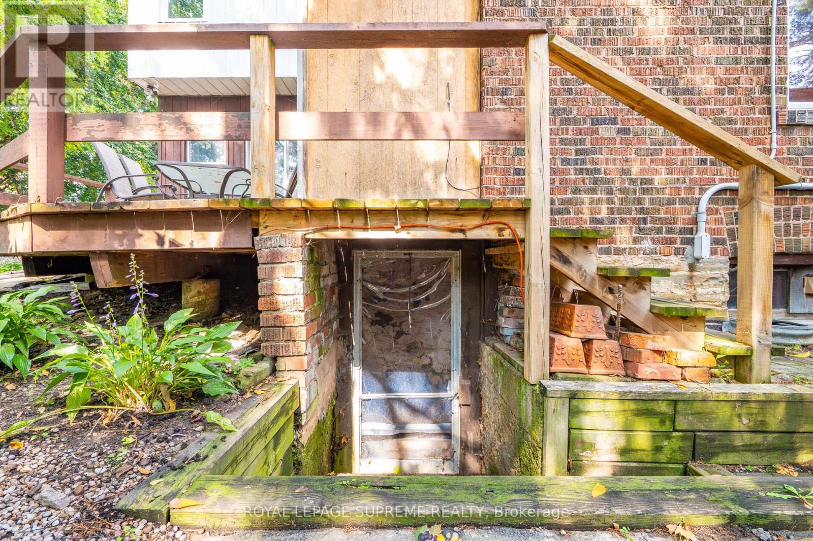 10 King Street Crescent, Toronto, Ontario  M9N 1K6 - Photo 42 - W12426107