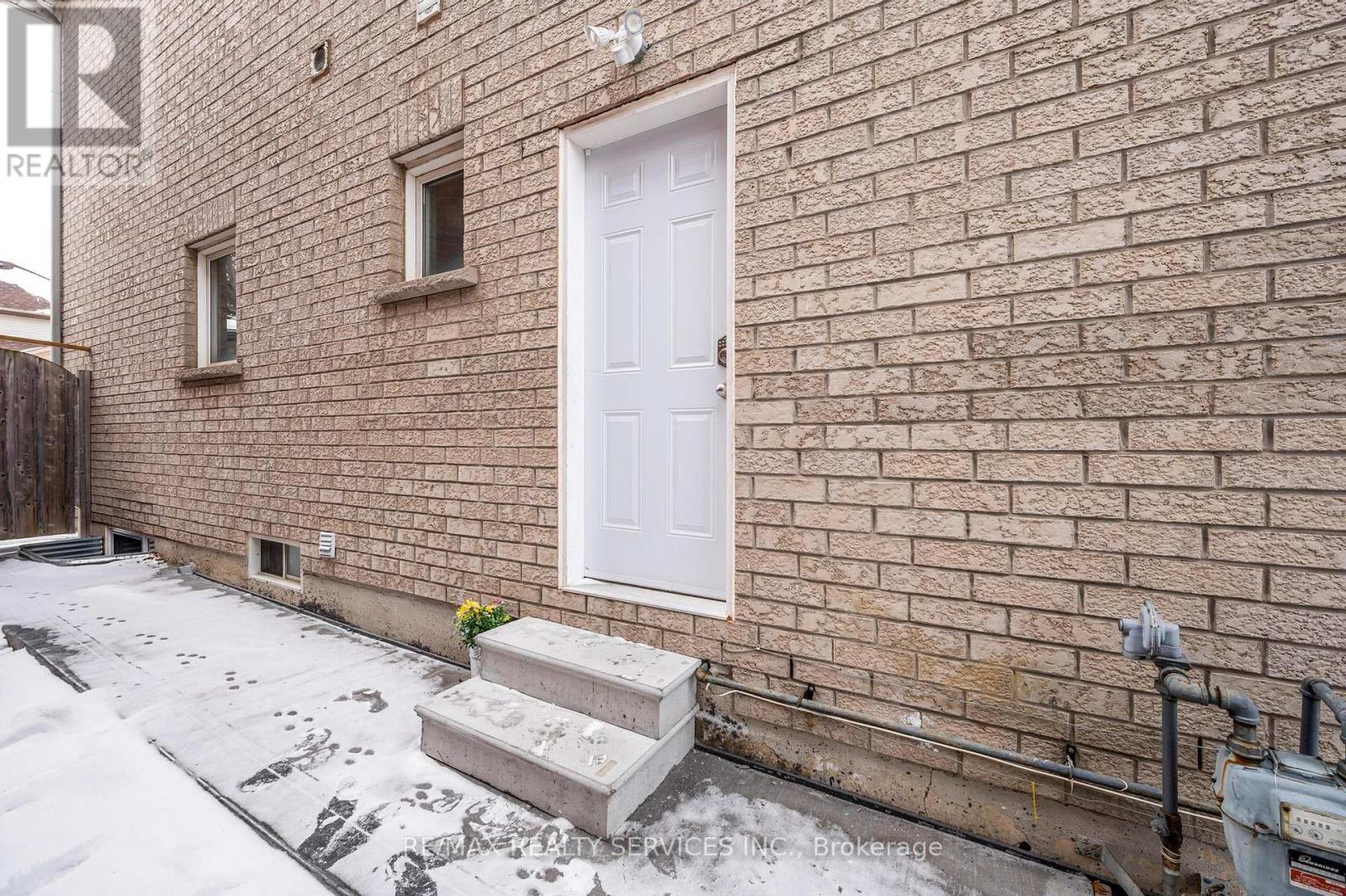 Bsmt - 324 Brisdale Drive, Brampton (Fletcher's Meadow), Ontario  L7A 3C1 - Photo 7 - W12862010