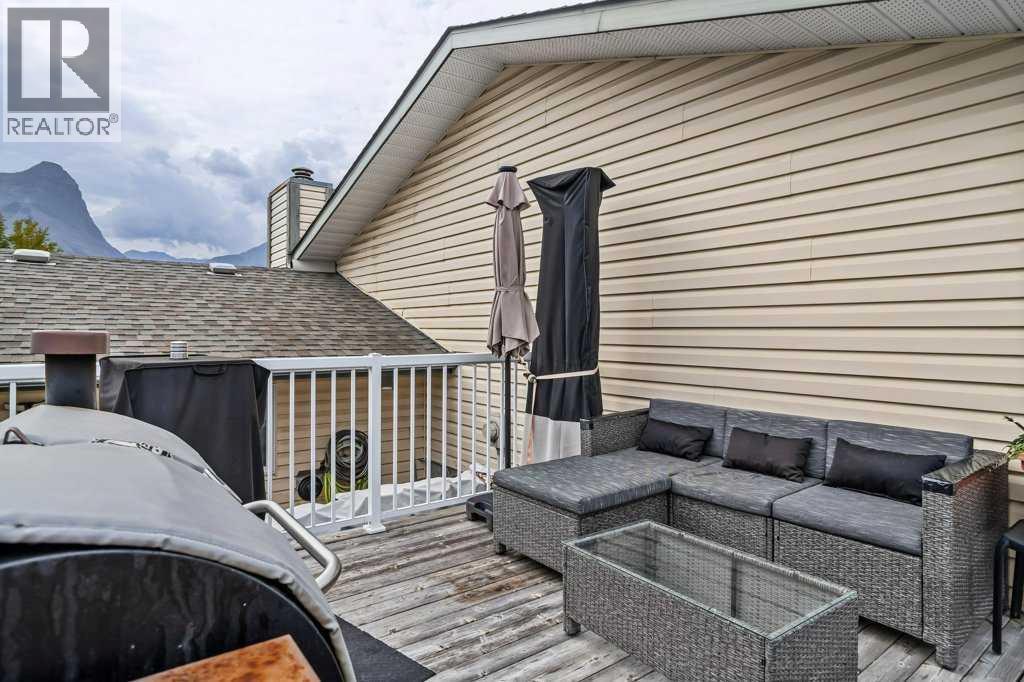 319 Hoodoo Crescent, Canmore, Alberta  T1W 1A8 - Photo 27 - A2257934